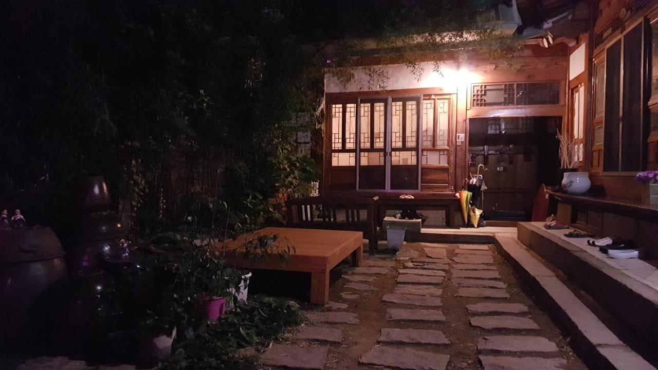 סיאול Gongsimga Hanok Guesthouse מראה חיצוני תמונה